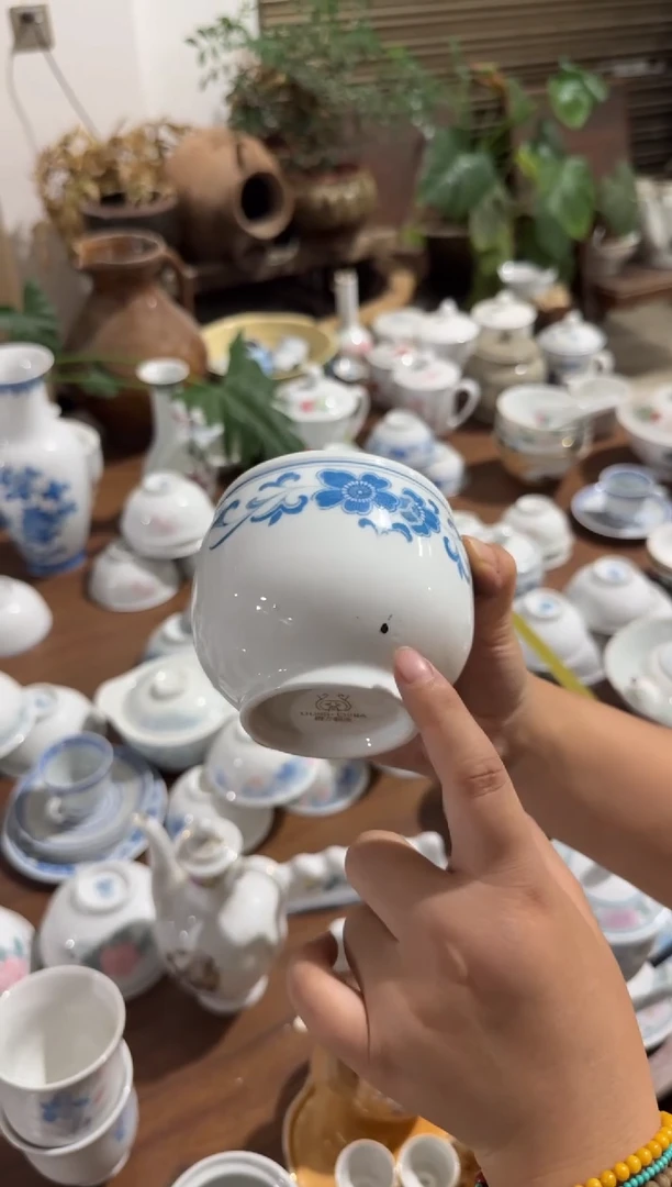摆件陈*琼蓝海棠茶叶罐瑕疵大有瑕请慎拍