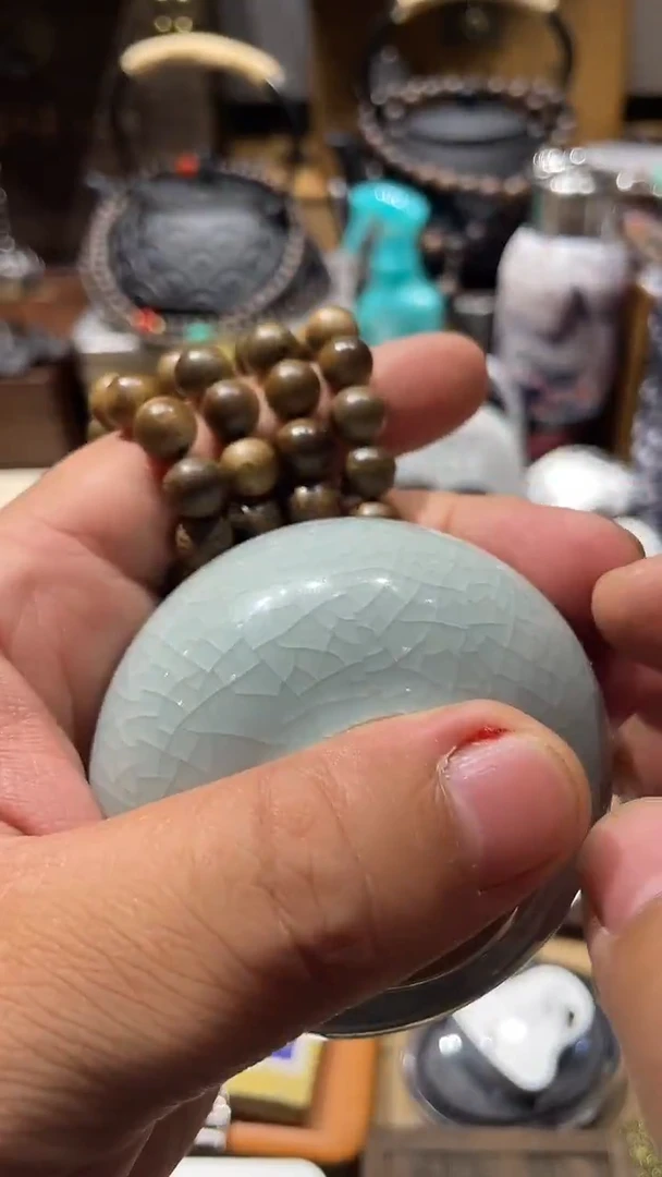 瓷片闪购商品 如图所示