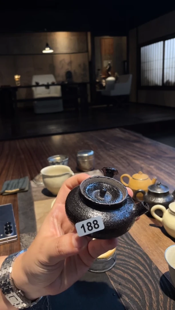 南蛮烧壶....188