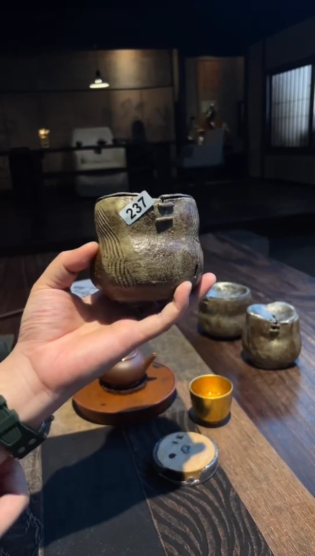 凡戴克棕建水237