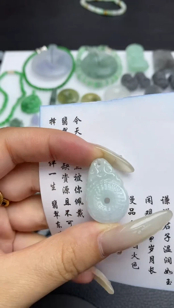 未镶嵌定制翡翠翡翠毛货~多样性发其一~