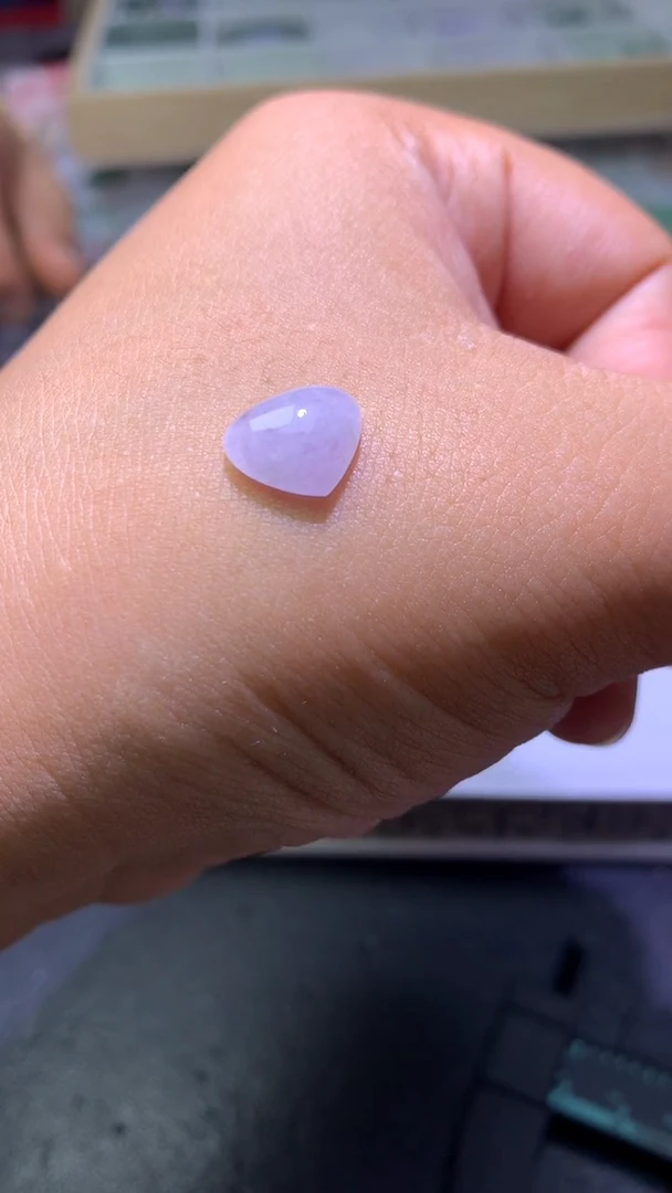 未镶嵌定制翡翠毛货