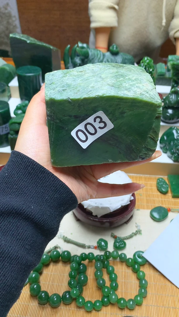 未镶嵌和田玉珠宝半成品1