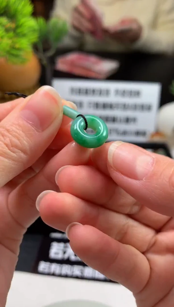未镶嵌定制翡翠小***秋---125423