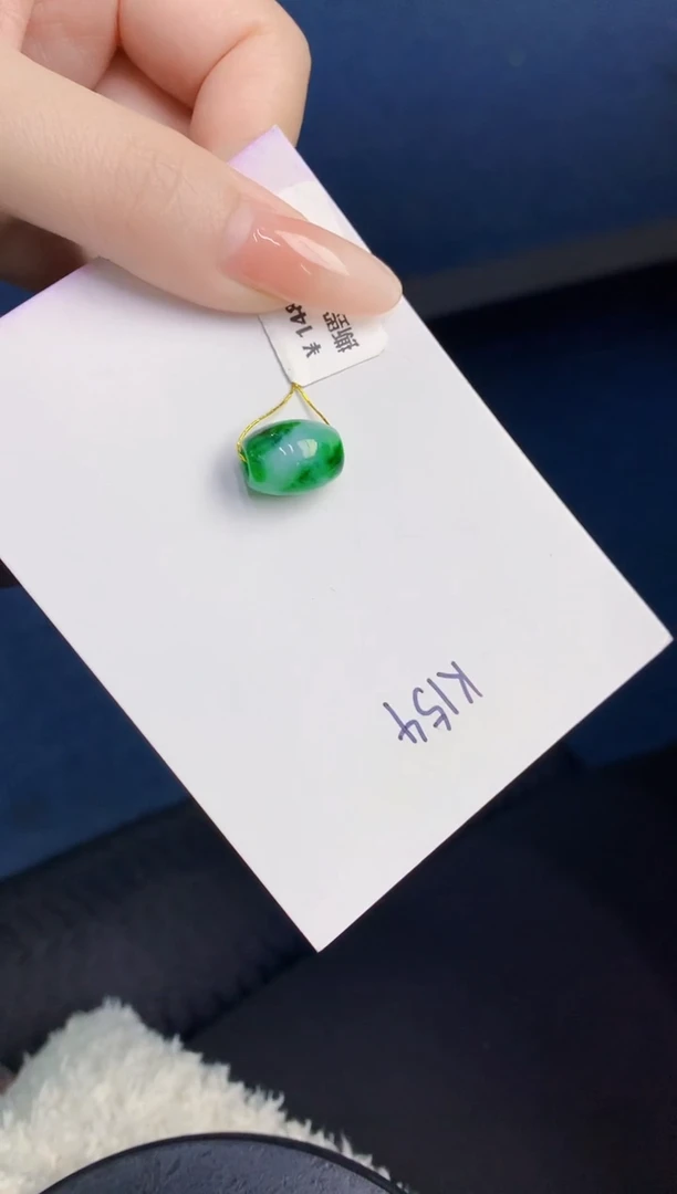 颈饰未镶嵌翡翠缅甸天然翡翠A货