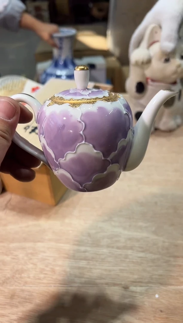 紫牡丹球出侧把壶