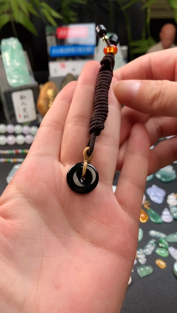 翡翠未镶嵌吊坠(不含链)天然缅甸A货翡翠墨翠平安扣