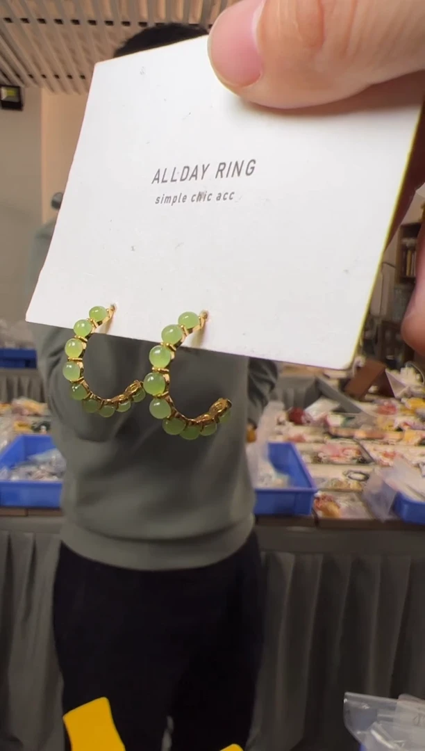 【闪购商品】和田玉耳饰银S925镶嵌约3mm俄料碧玉蛋面9粒