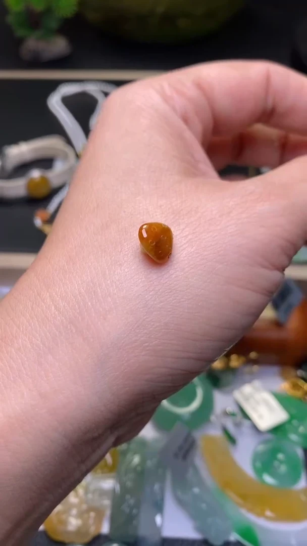 颈饰未镶嵌翡翠净货34037