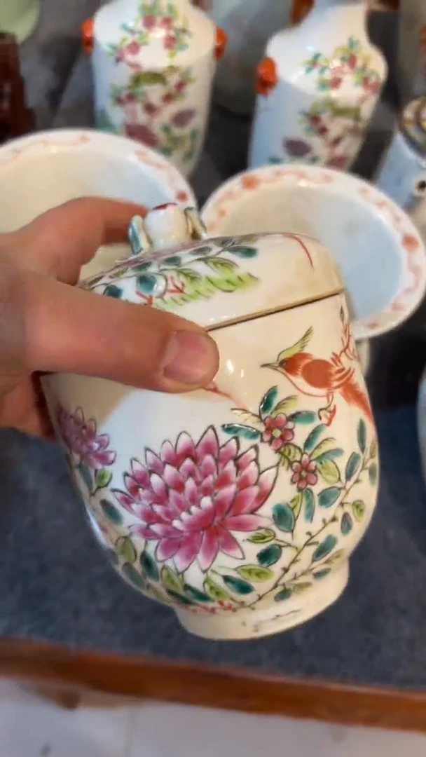 摆件瓷器瓷摆件瓷器瓷摆件