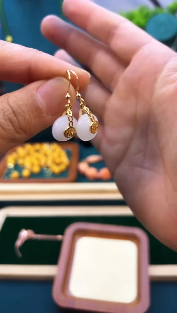 和田玉14K金镶嵌耳饰E399