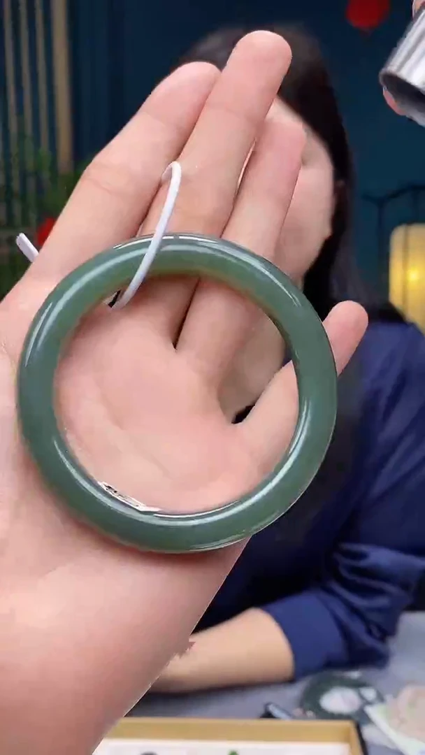 【闪购商品】和田玉手镯未镶嵌手镯57+