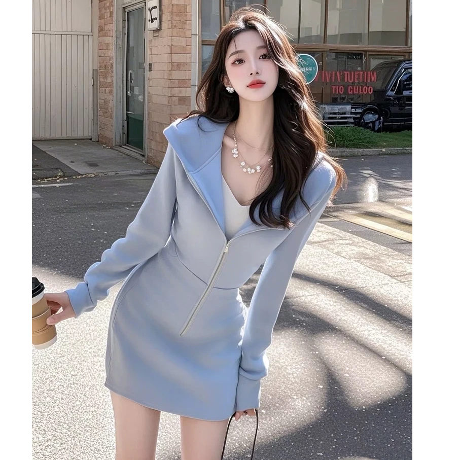 冬季减龄穿搭高级感超好看蓝色连帽卫衣连衣裙休闲时尚修身显瘦女