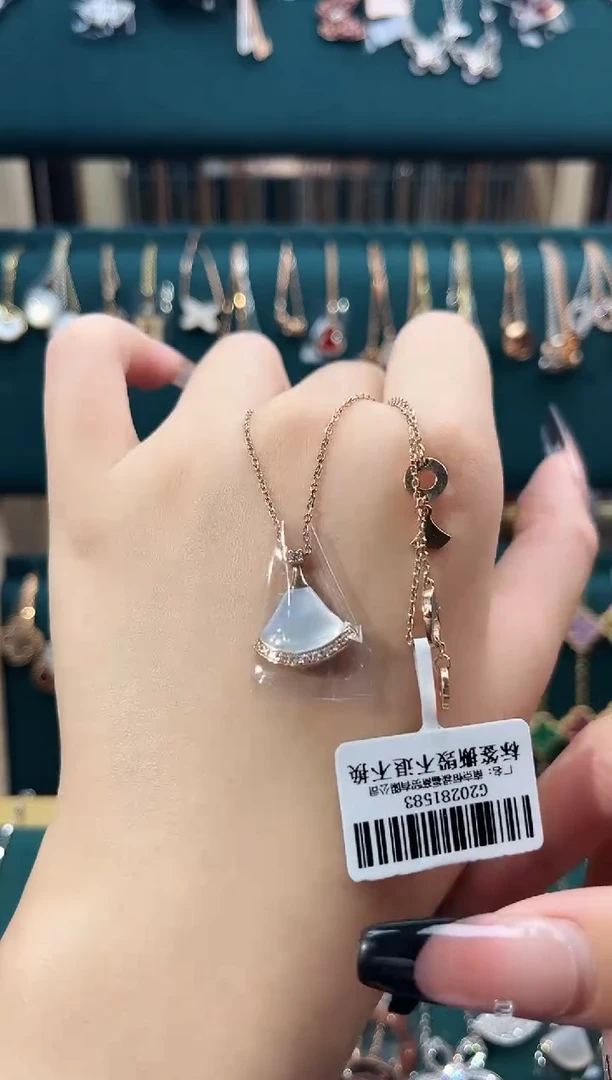 套链贝壳（贝母）18K金镶嵌18K金镶嵌 K玫裙子