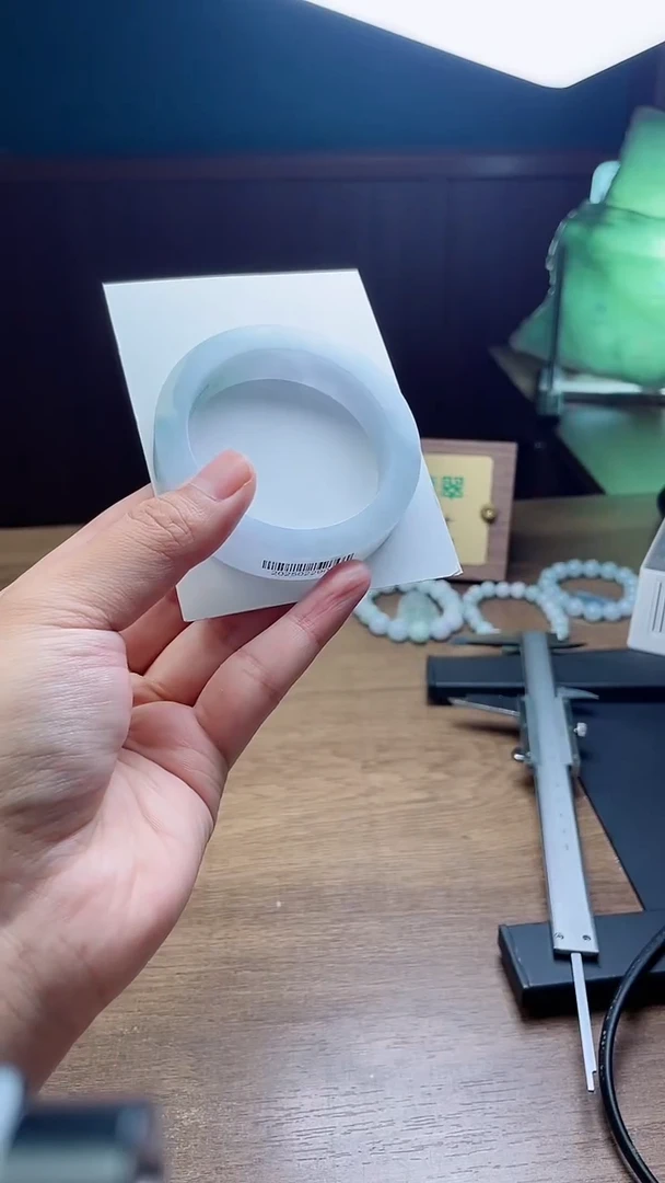 定制翡翠手镯未镶嵌定制