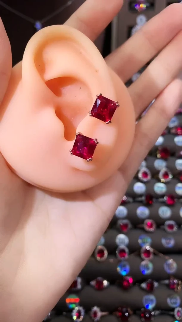 银S925镶嵌耳饰红宝石8玫瑰金