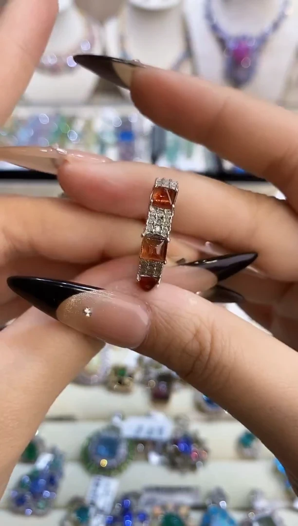 银S925镶嵌戒指定制石榴石楚楚珠宝中古甄选不退换