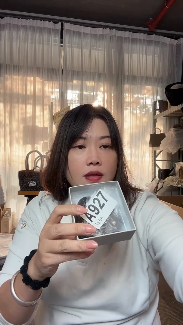 牛皮（革）927黑色镜子孤品微瑕，介意勿拍！