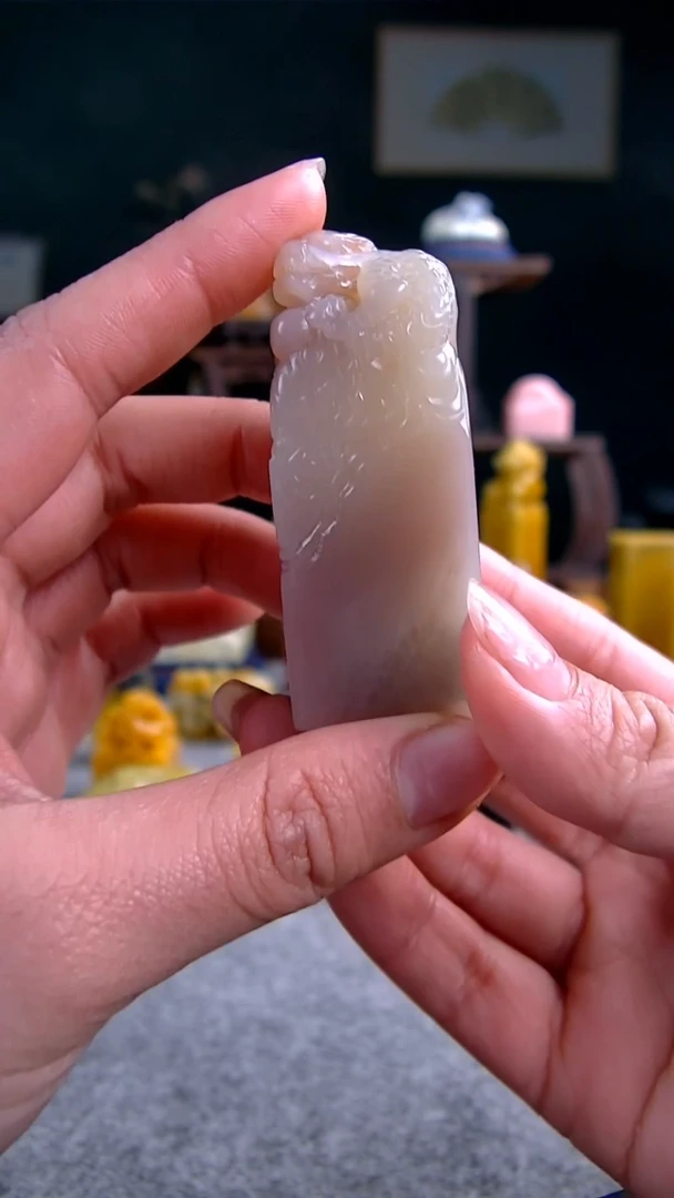 【闪购商品】老挝石紫云龙戏珠钮2.5*2.5*6.3