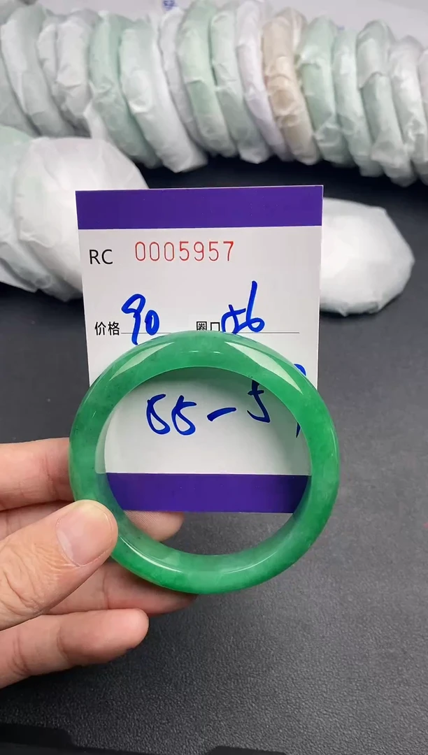 未镶嵌手镯翡翠月***窗手镯5957