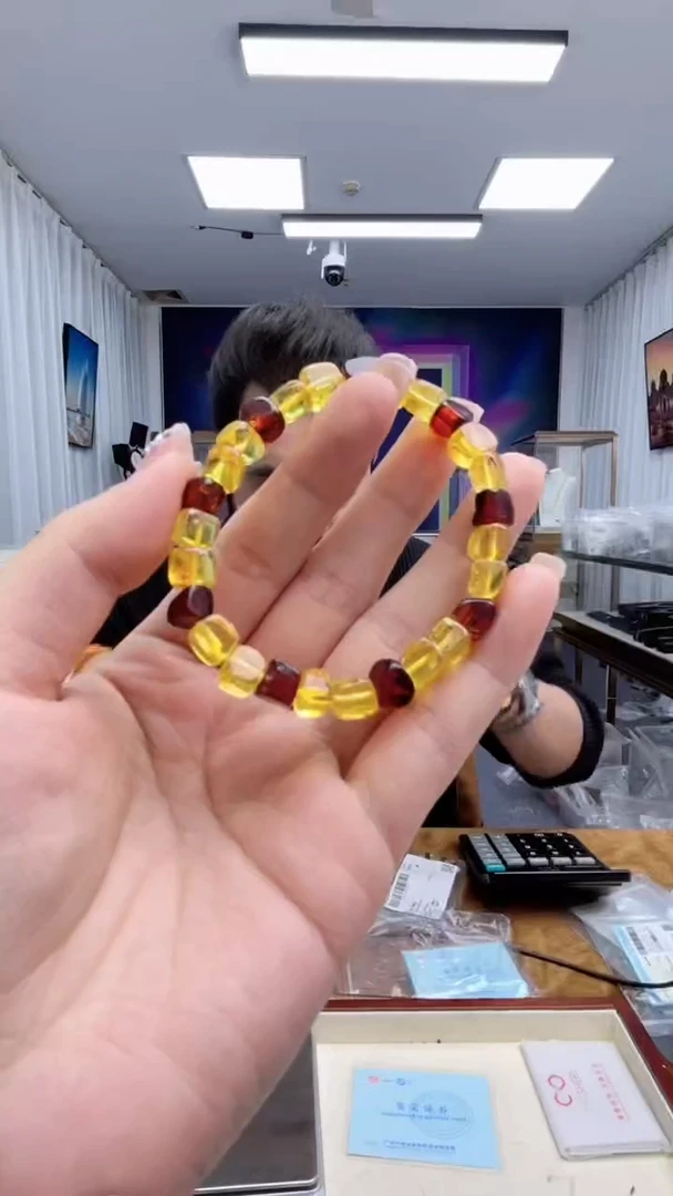 【闪购商品】琥珀手链未镶嵌（多样性发其一）