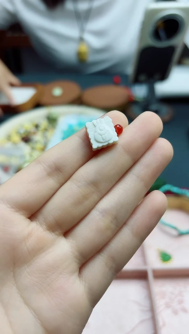 玛瑙/玉髓配饰未镶嵌玛瑙兔子饼干配饰*1 XD