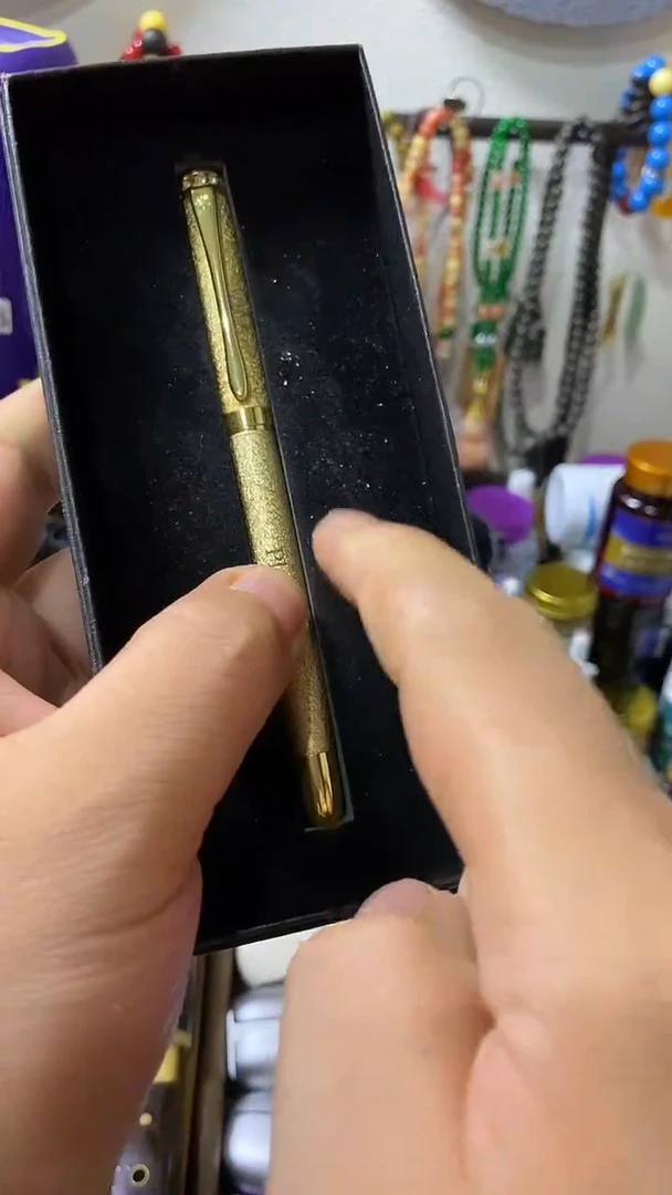 瓷片闪购商品 如图所示