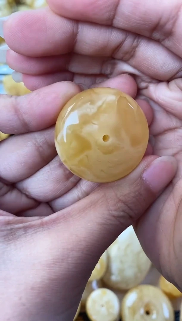 未镶嵌琥珀裸石天然琥珀蜜蜡