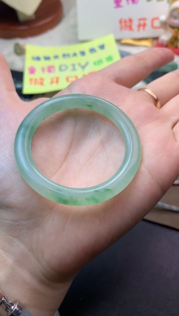 未镶嵌定制翡翠毛货