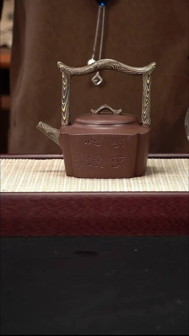 茶壶紫砂绞泥 四方抽角提梁