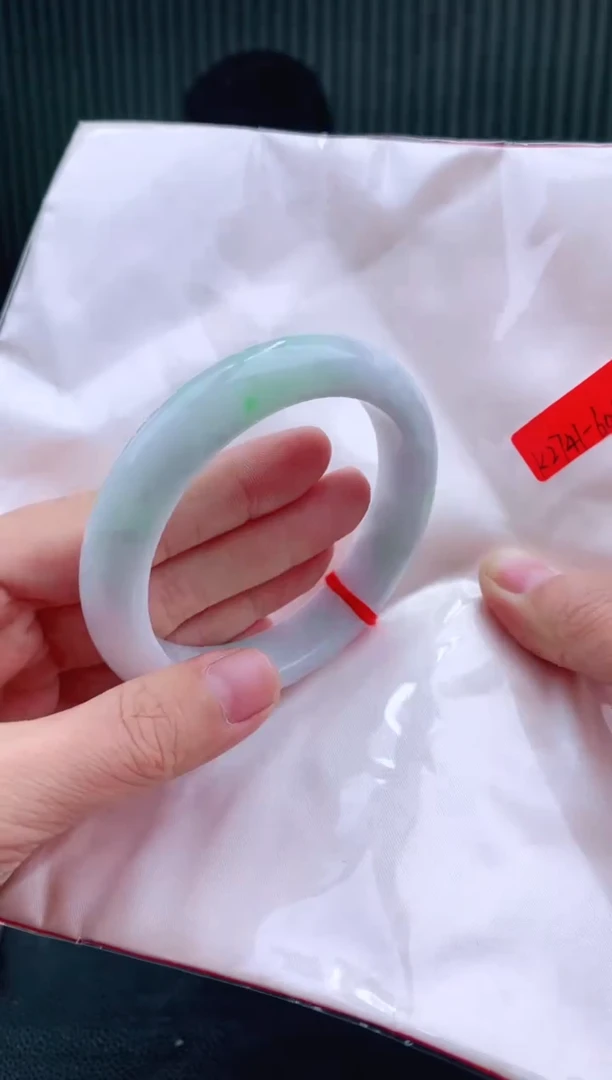 未镶嵌手镯翡翠60+