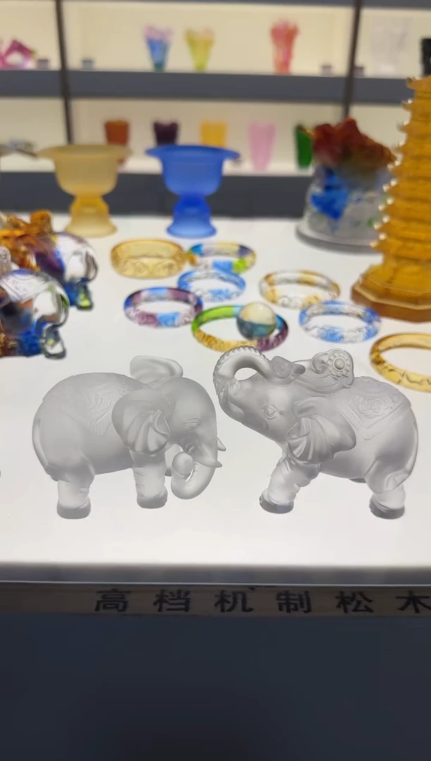 手工艺品琉璃白色小象一对