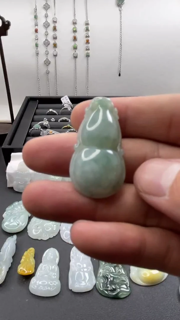吊坠(不含链)未镶嵌翡翠天然A货翡翠