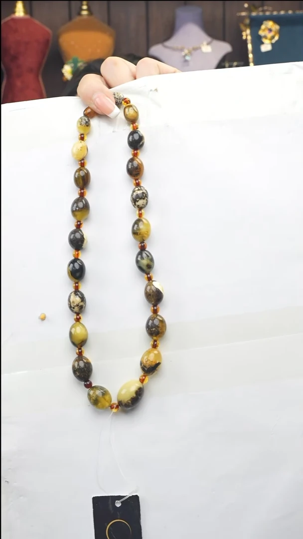 琥珀颈饰未镶嵌多人