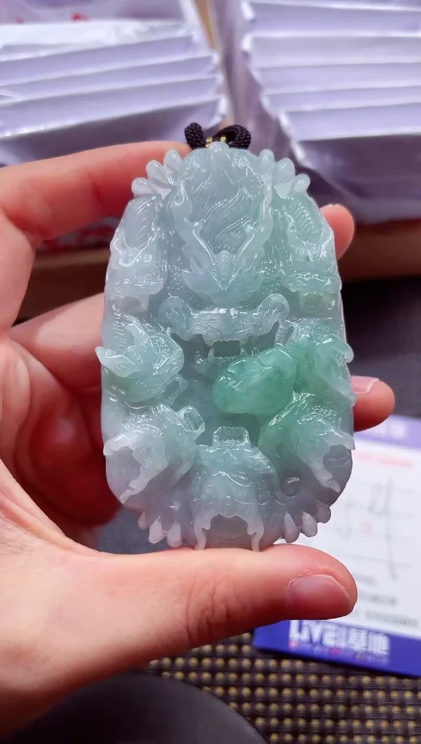 未镶嵌挂件翡翠000111