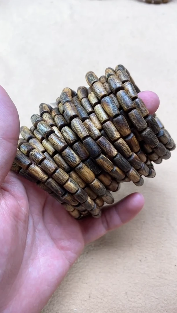 【闪购商品】沉香手串海南棋楠红金猊随型单圈多样性发其一