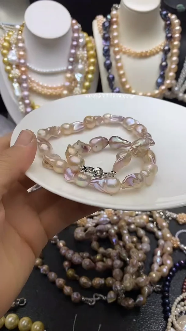 颈饰未镶嵌淡水珍珠多人