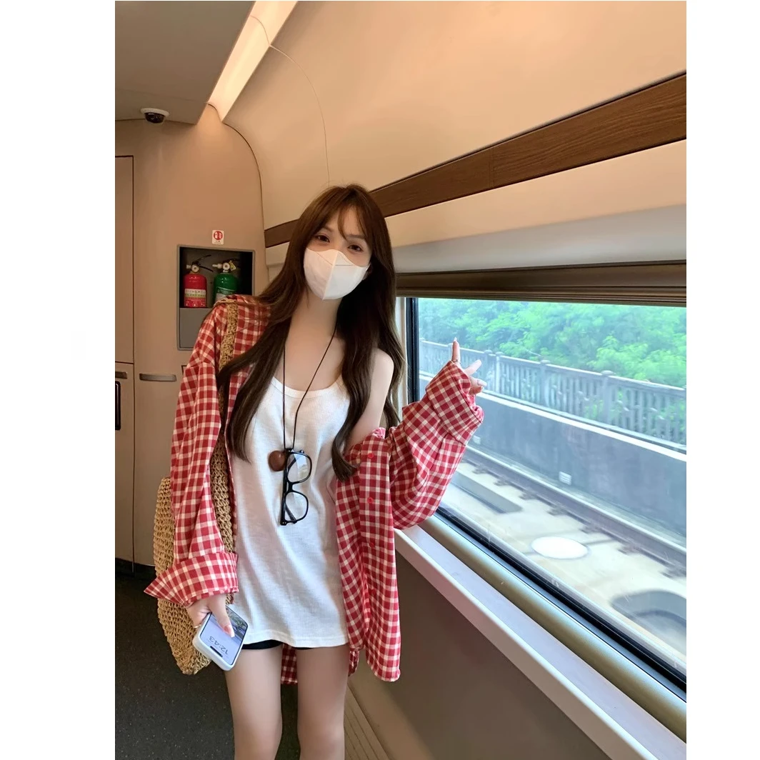 2025春夏新款红色格子长袖衬衫上衣女法式慵懒风宽松休闲衬衣