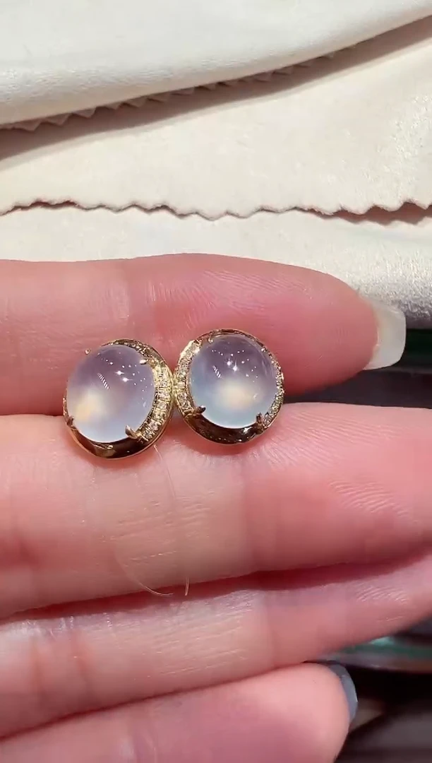 【闪购商品】翡翠耳钉18K金镶嵌翡翠耳钉