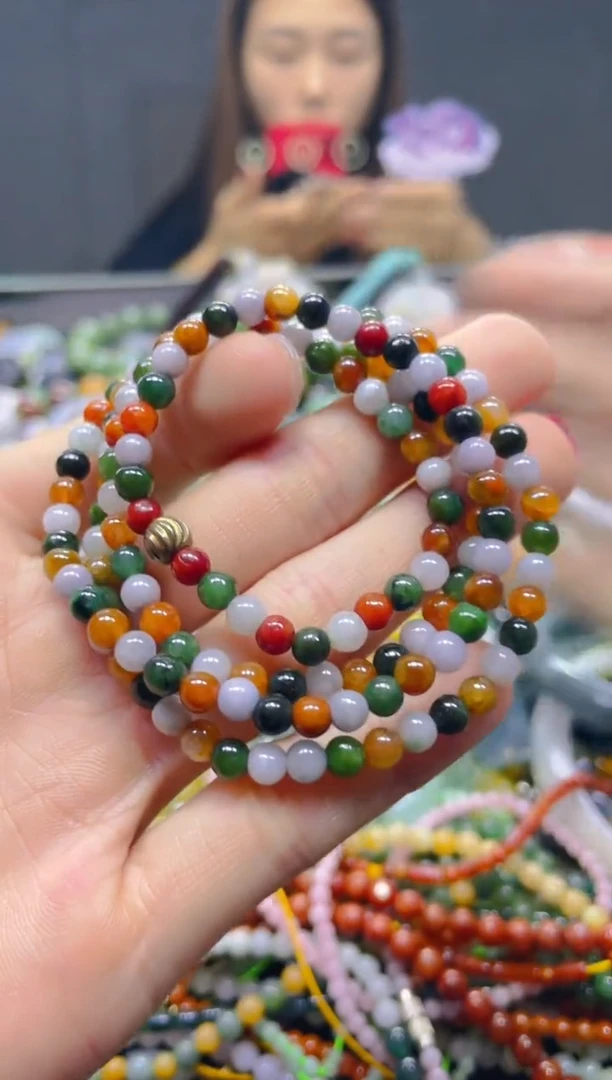 颈饰未镶嵌翡翠4MM/F/翡翠A货，一件也是批发价