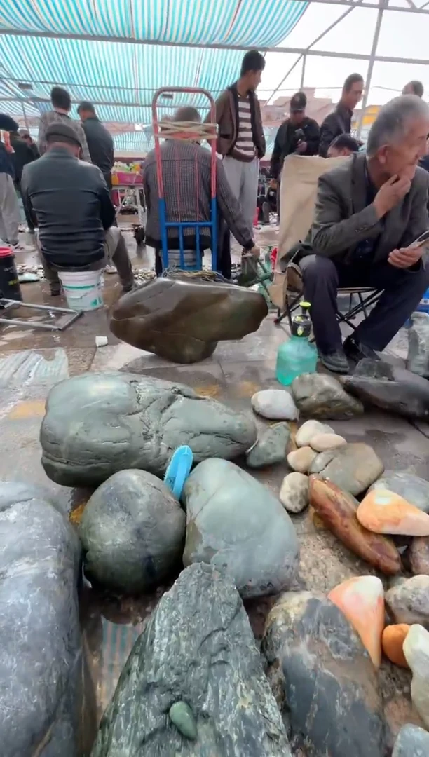 未镶嵌和田玉挂件和田玉