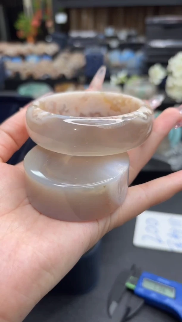 未镶嵌手镯石英质玉97(62圈赠送镯心)