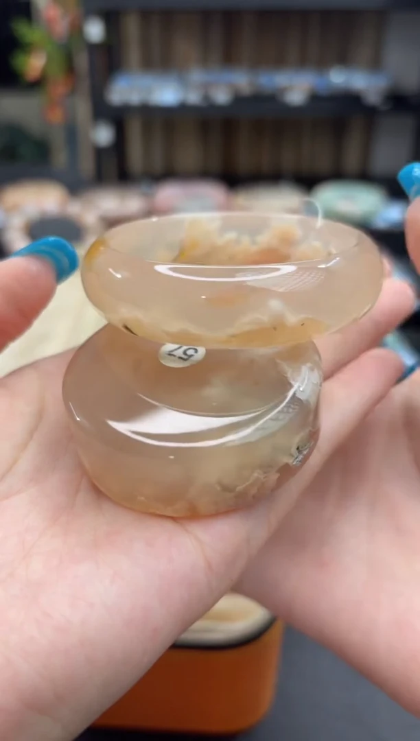 未镶嵌手镯石英质玉698(57圈赠送镯心)