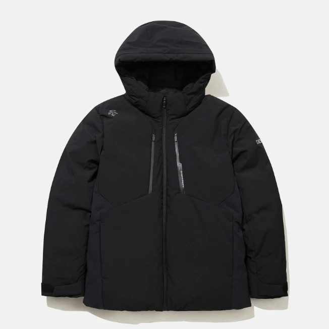 DESCENTE/迪桑特时尚休闲短款连帽冬季保暖运动羽绒服SQ323SDJ92