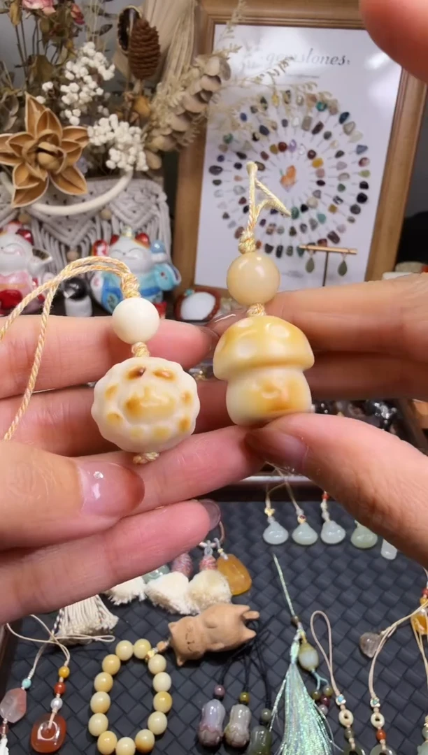 水晶摆件未镶嵌手机挂 多样性发其一