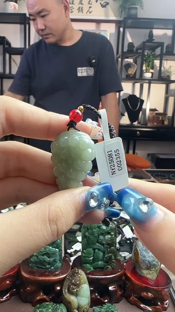 颈饰未镶嵌和田玉2355