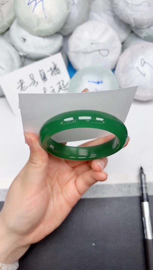 未镶嵌手镯石英质玉A268/59.8