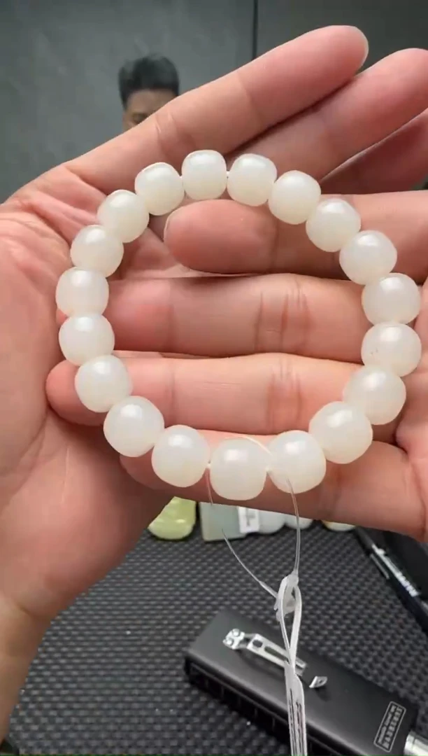 未镶嵌手串和田玉黑山料手串卡10x11