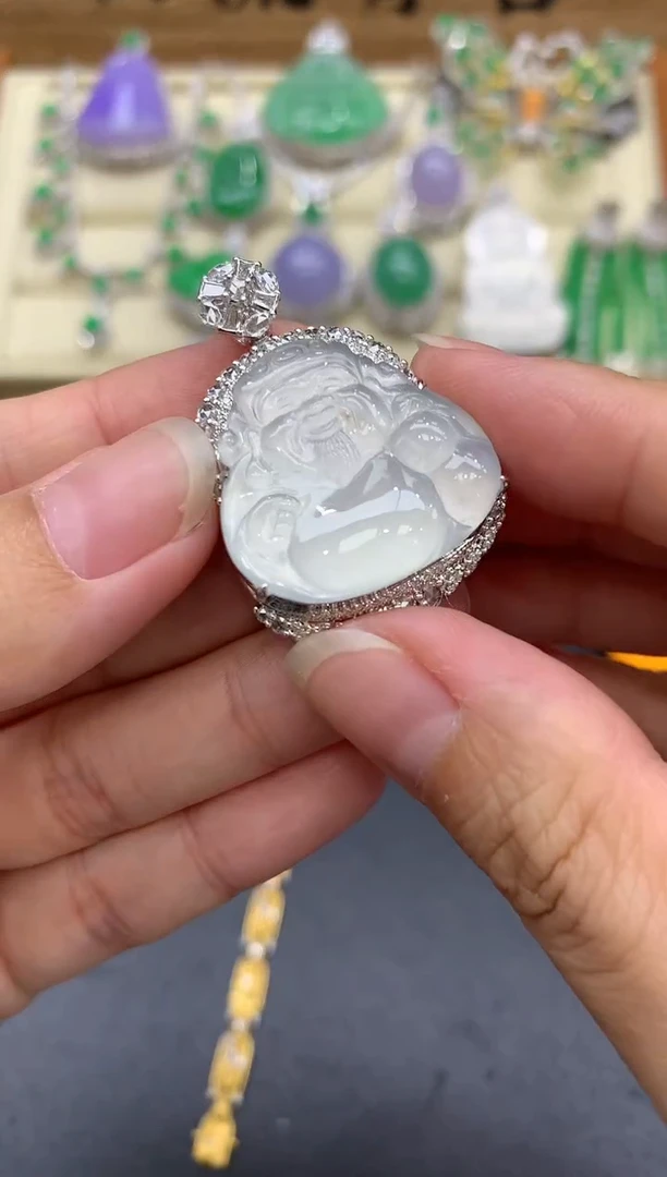 翡翠18K金镶嵌颈饰654-中国好珍宝