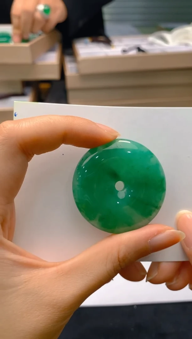 【闪购商品】石英质玉颈饰未镶嵌冰美人非洲翠136